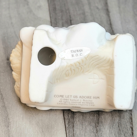 PRECIOUS MOMENTS Nativity Baby Jesus Figurine Come Let Us Adore Him 1986 Loose - Picture 10 of 10